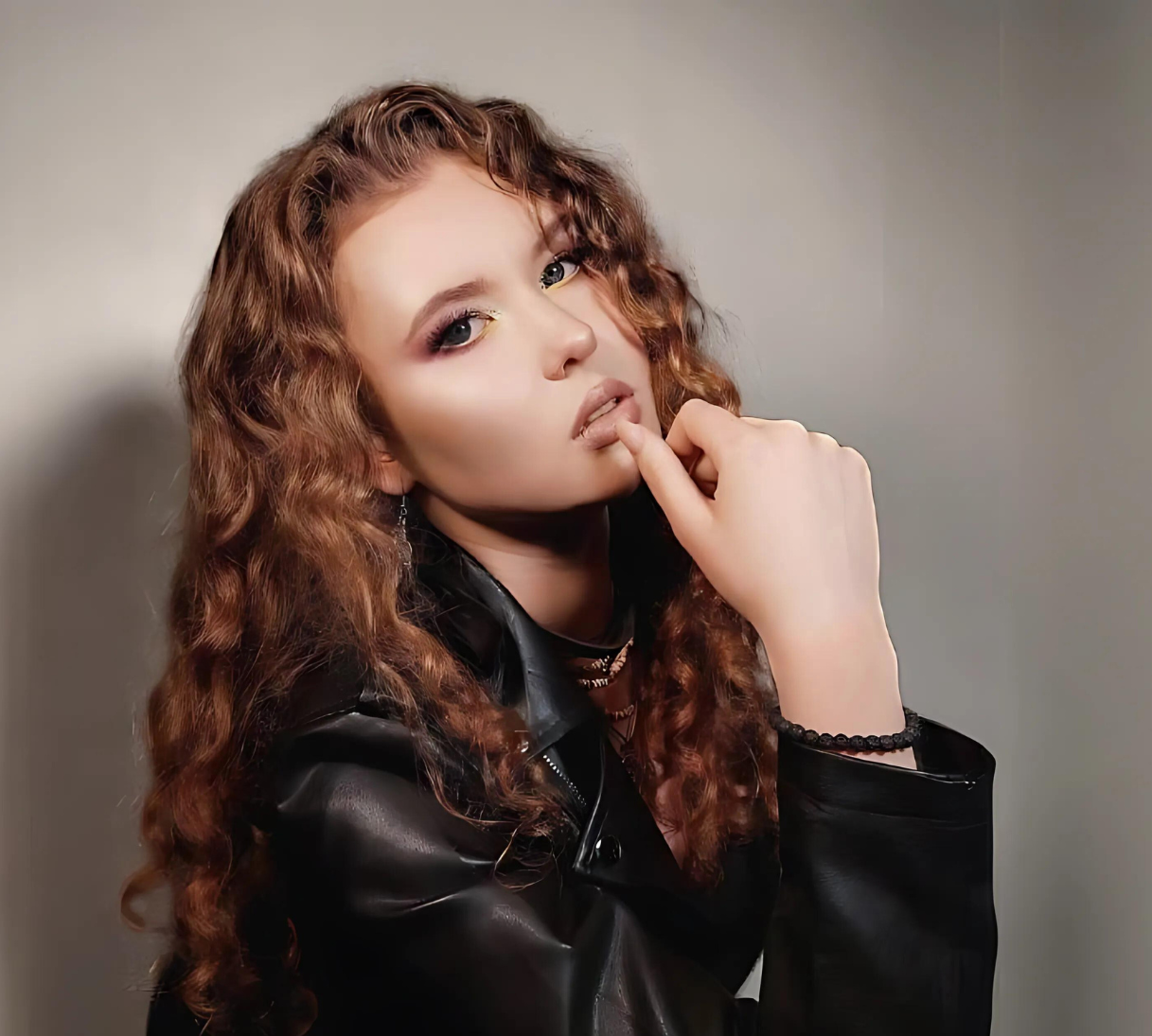 <span style="font-weight: bold;">
Виктория Некрасова
</span>